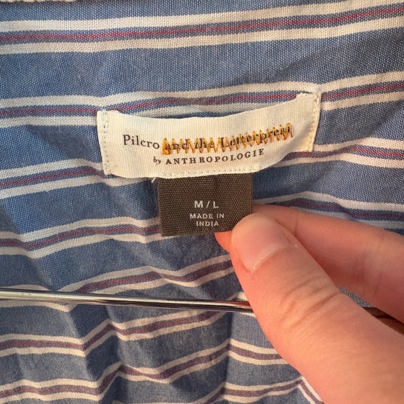 Quarter Sleeve Button Up - Picture 3 of 3